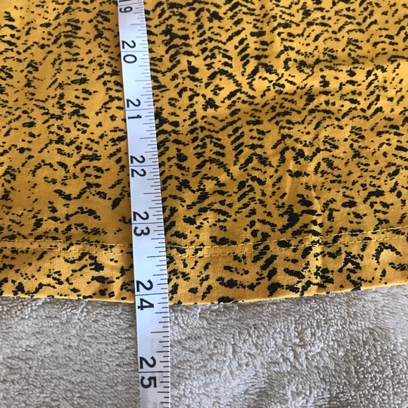 Q/S By Abstract Crew Neck T-Shirt - Size M - Picture 12 of 12